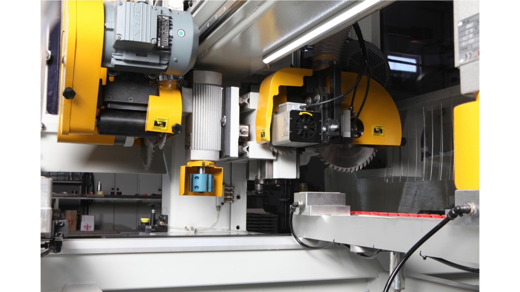 NC RIPPER DOOR SIZING MACHINE Woodworking Machines